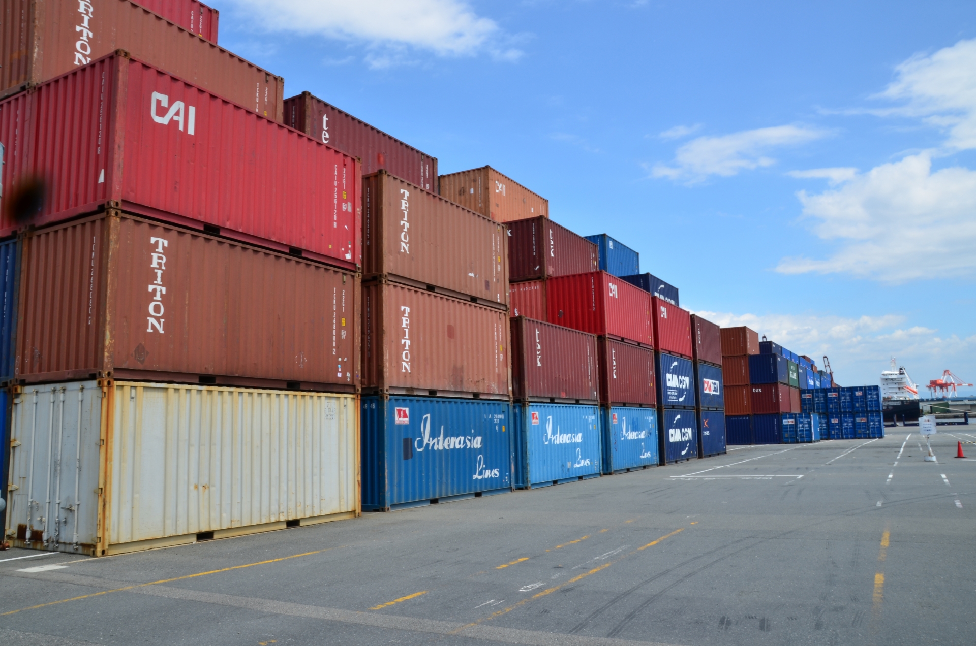 コンテナヤード（CY）とは