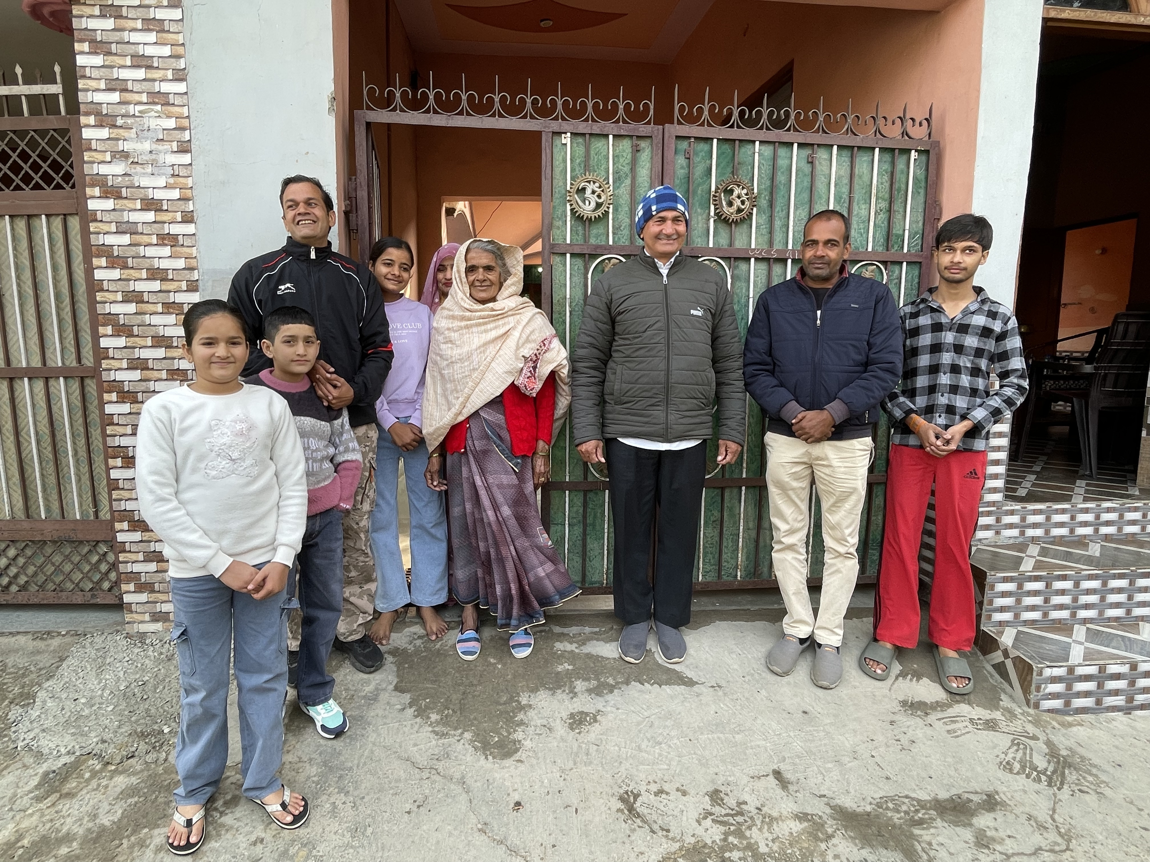 大家族のDheernder（ディレンダー）一家